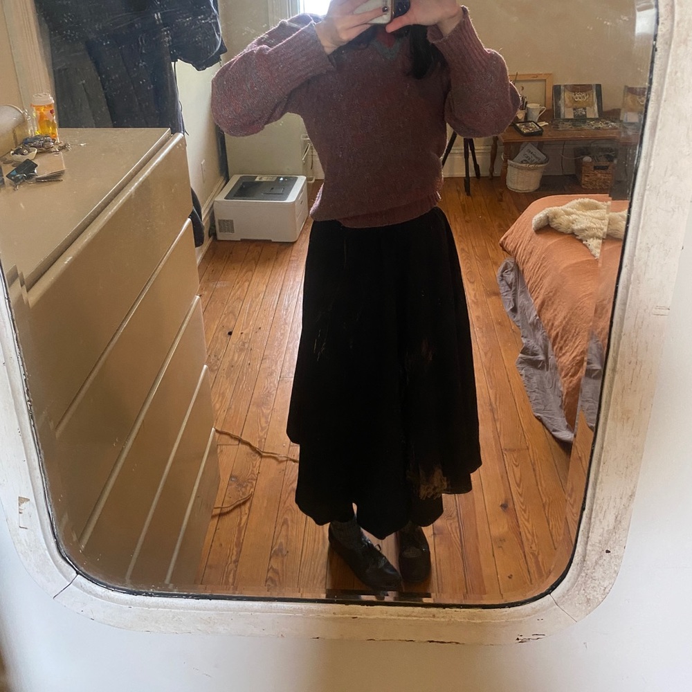 Beautifully 100% vintage wool maxi skirt